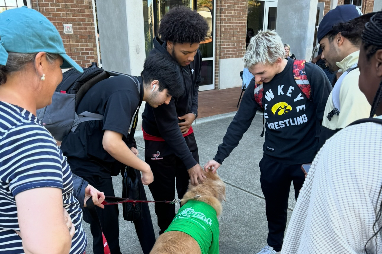 Students with therapy dog